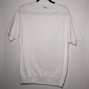 Uniqlo white woven t shirt (m)